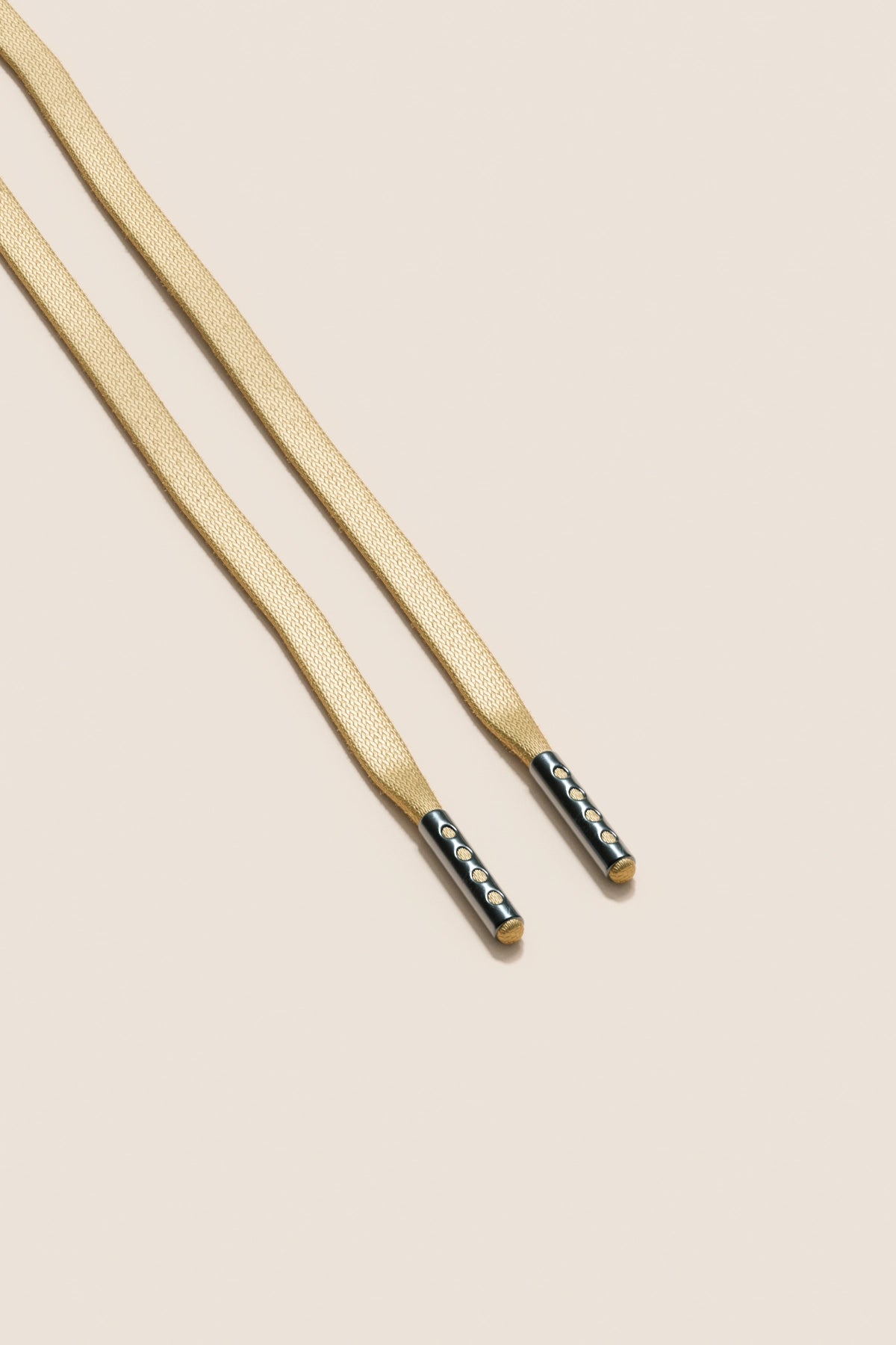 Senkels シャンパン 3mm フラットワックス靴ひも with ブラック Nickel Aglets