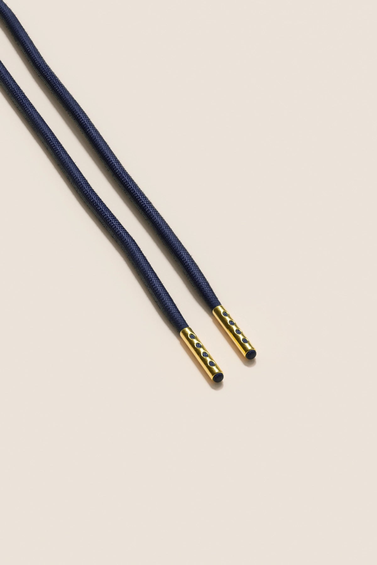Senkels ダークブルー 4mm ラウンドワックス靴ひも ゴールドアグレット付き