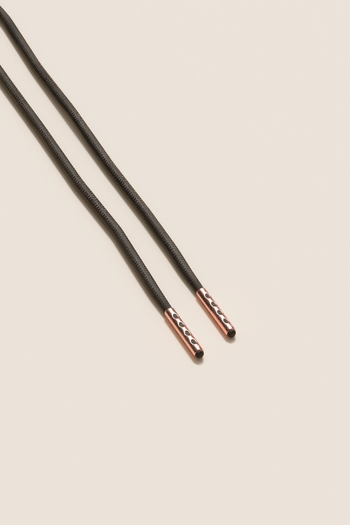 Senkels ダークブラウン 2.5mm ラウンドワックス靴ひも with Rose Gold Aglets