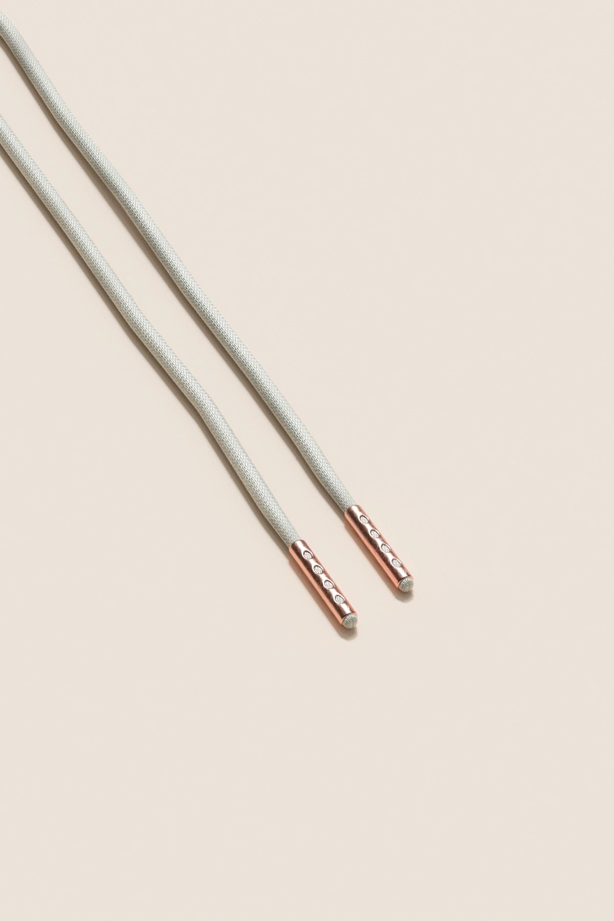 Senkels ライトグレー 2.5mm ラウンドワックス靴ひも with Rose Gold Aglets