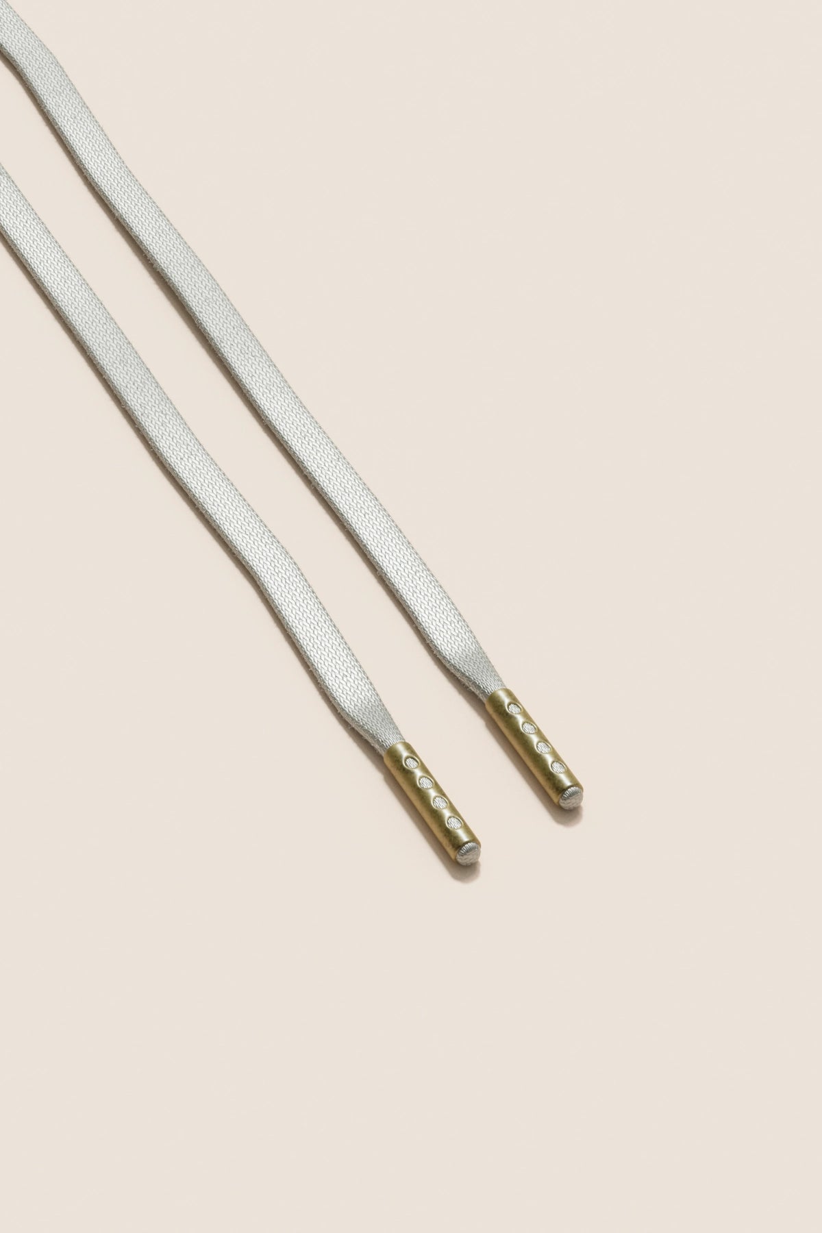 Senkels ライトグレー 3mm フラットワックス靴ひも with Brass Aglets
