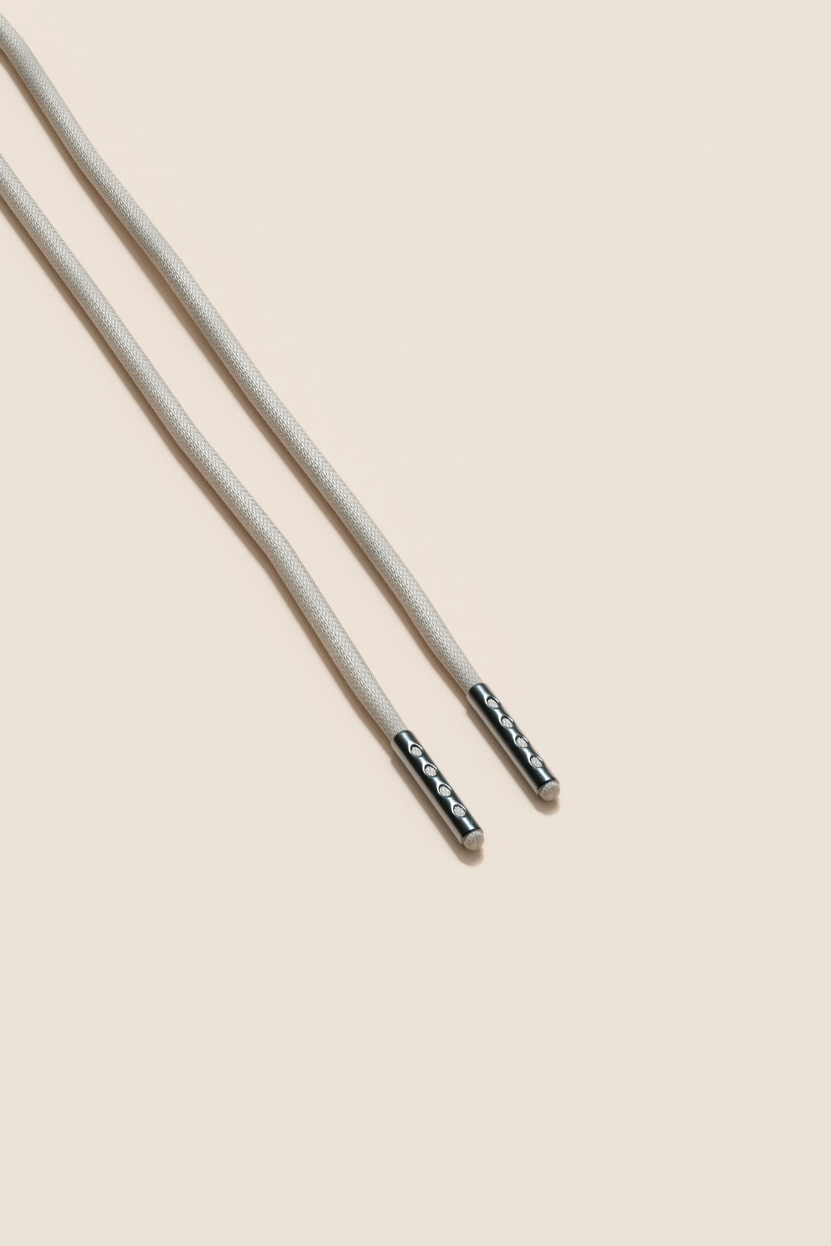 Senkels ニッケルグレー 2.5mm ラウンドワックス靴ひも with ブラック Nickel Aglets