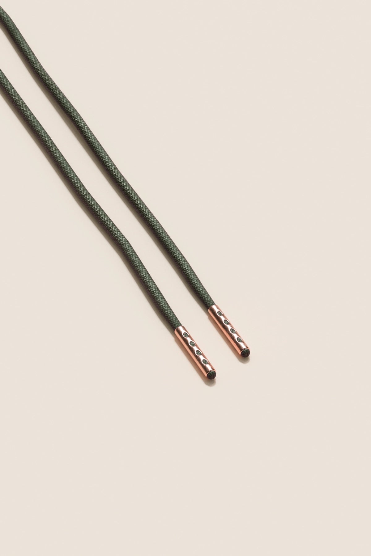 Senkels オリーブグリーン 2.5mm ラウンドワックス靴ひも with Rose Gold Aglets