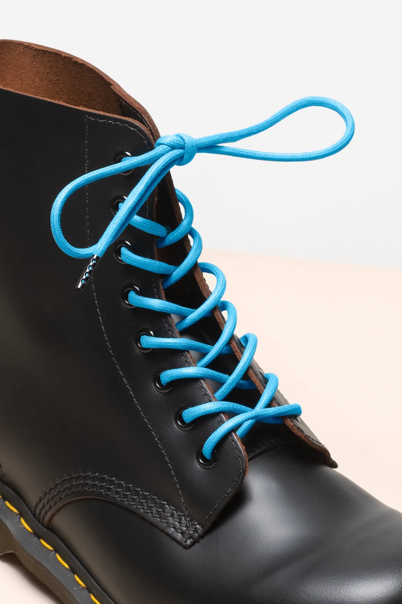 ペトロールブルー - 4mm round waxed shoelaces for boots and shoes made from 100% organic cotton - Senkels
