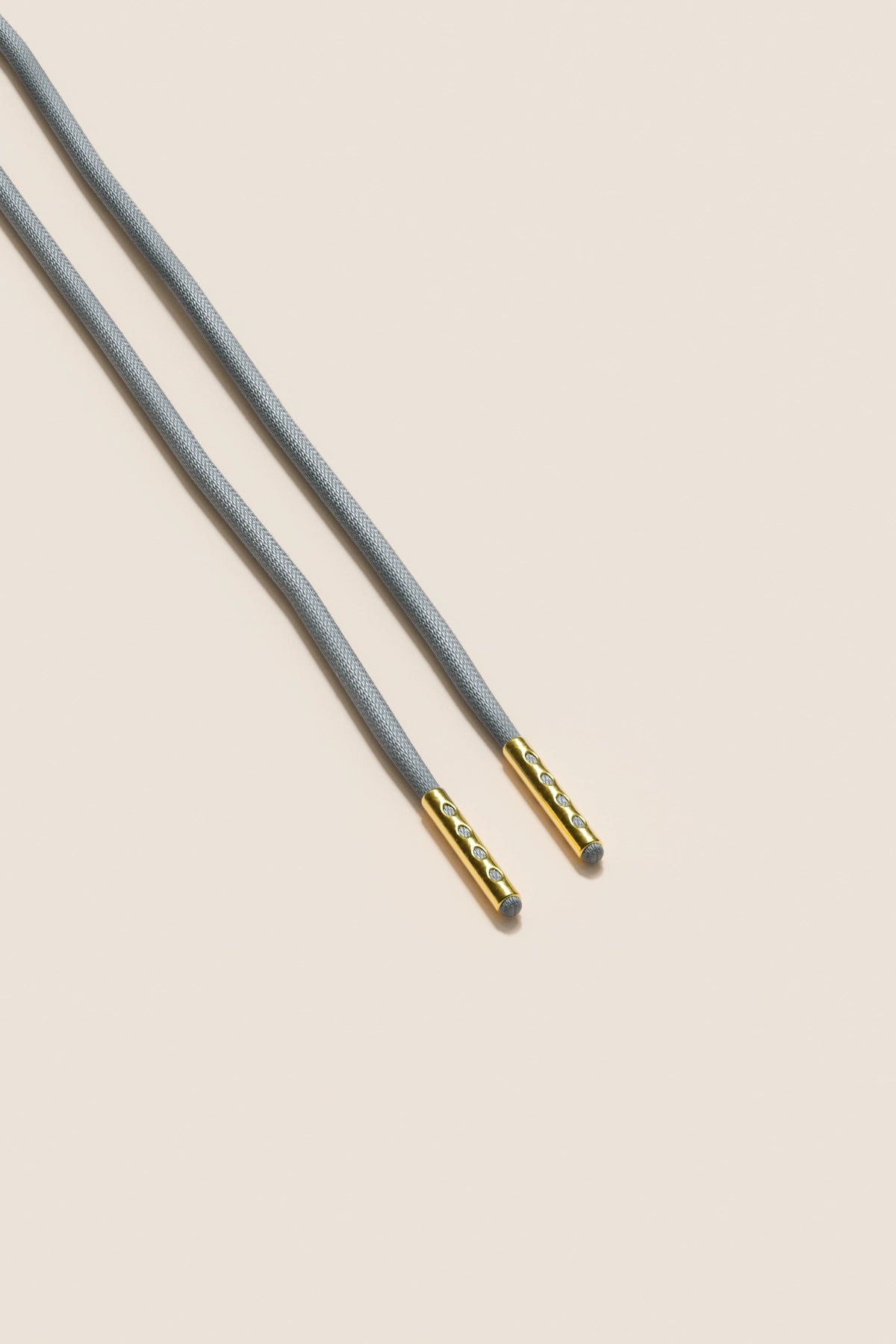 Senkels アルミニウムグレー 2.5mm ラウンドワックス靴ひも with Gold Aglets