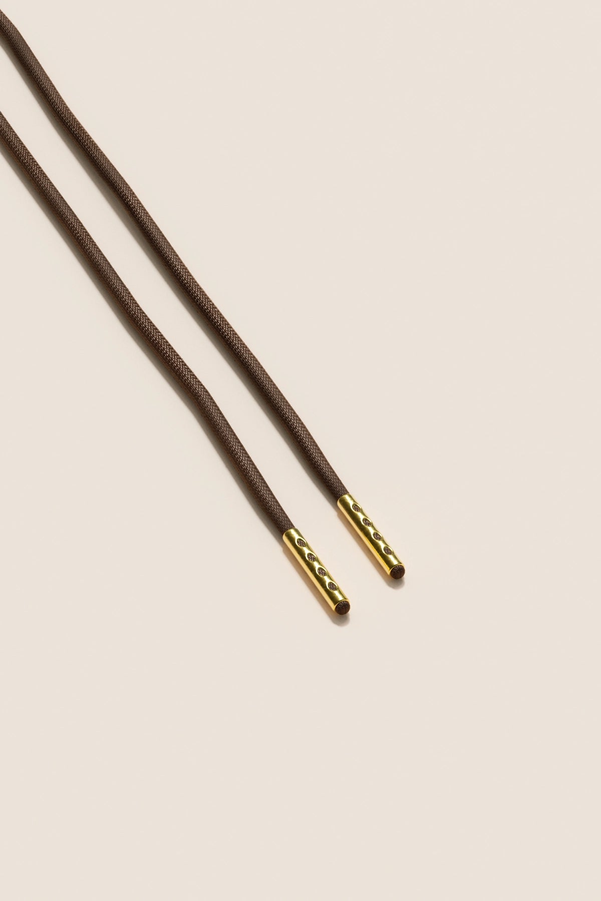 Senkels チョコレートブラウン 2.5mm ラウンドワックス靴ひも with Gold Aglets