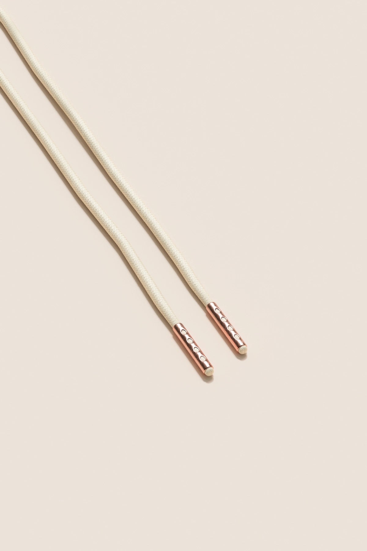 Senkels クリーム 2.5mm ラウンドワックス靴ひも with Rose Gold Aglets