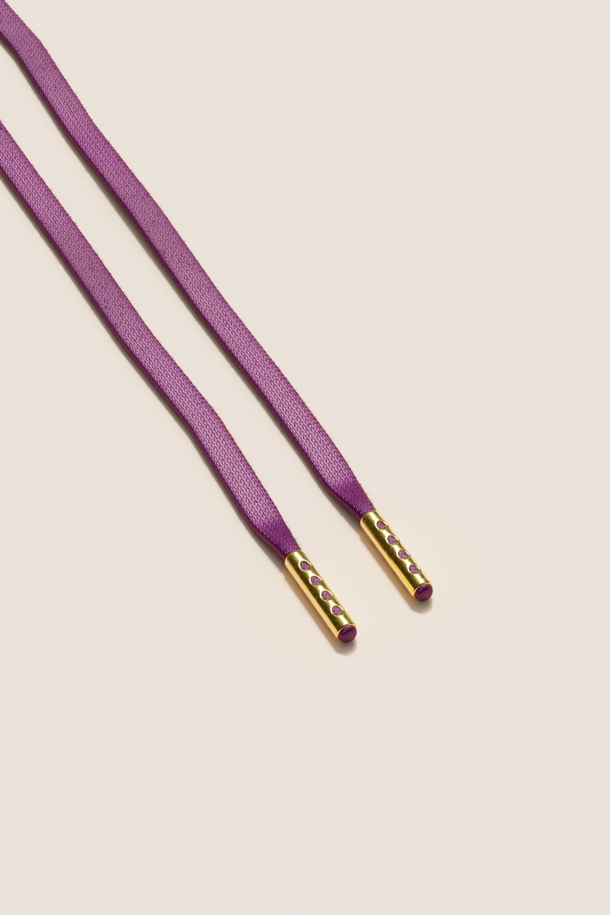 Senkels プラム 3mm フラットワックス靴ひも with Gold Aglets