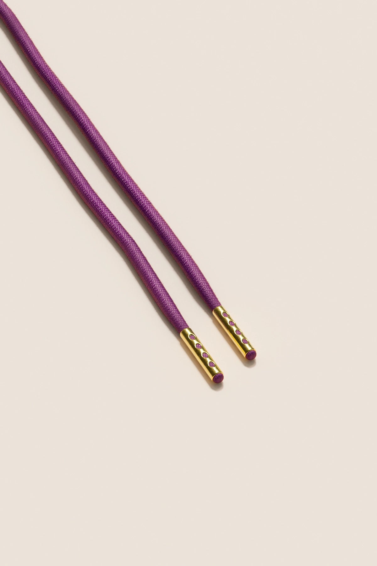 Senkels プラム 4mm ラウンドワックス靴ひも with Gold Aglets